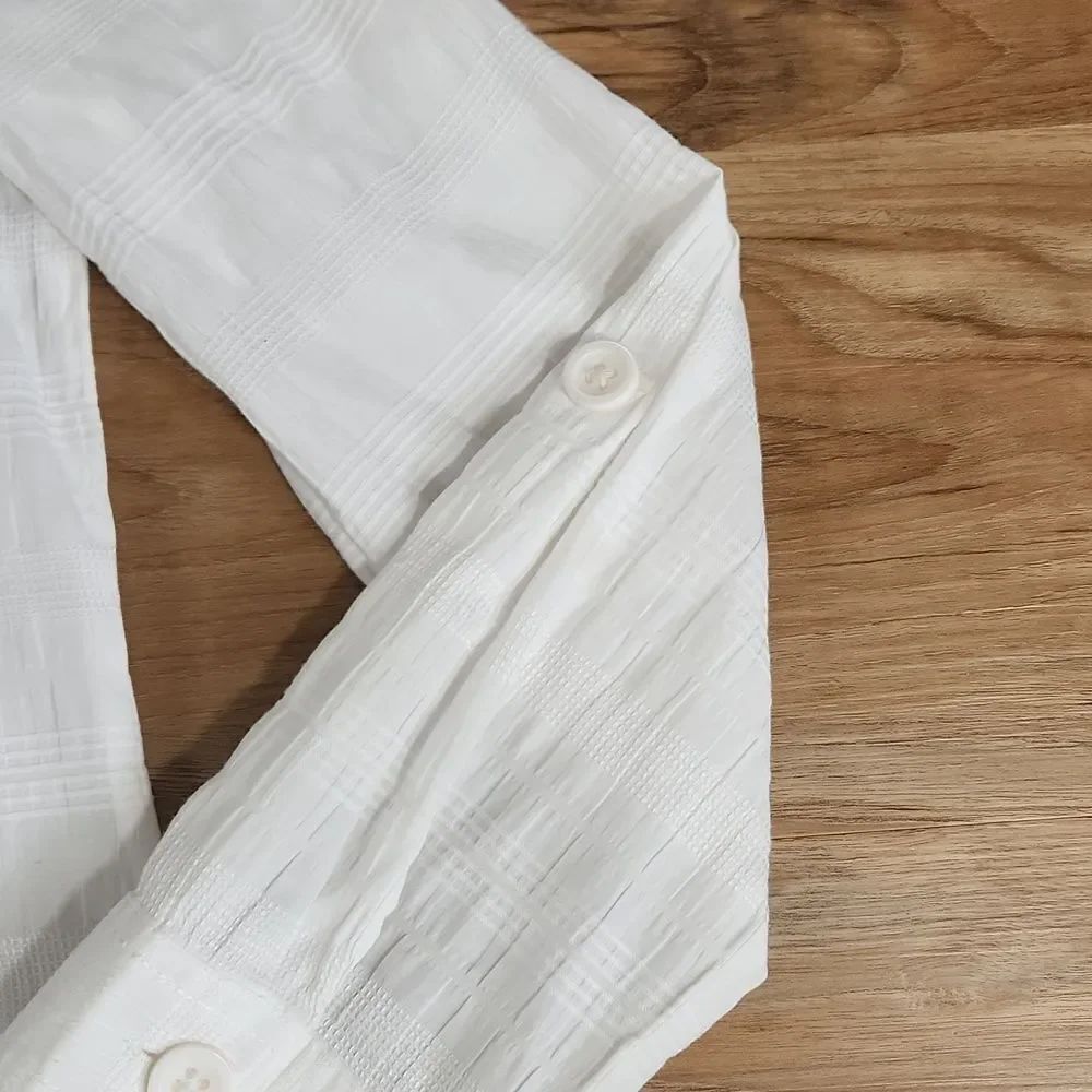 🔺️Christopher & Banks White Buttoned Long Sleeve Top Medium - Picture 8 of 14